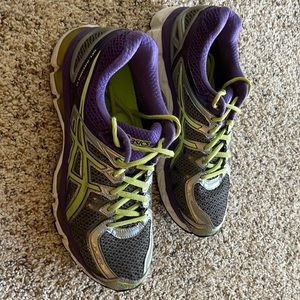 🏃‍♀️ASICS Gel Kayano 21 ladies size 11 - gently used